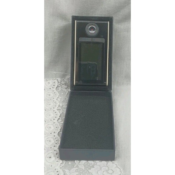 Sony Bloggie MHS-FS1 (4 GB) Hard Drive Camcorder Mobile HD Snap Camera Tested - Picture 4 of 11